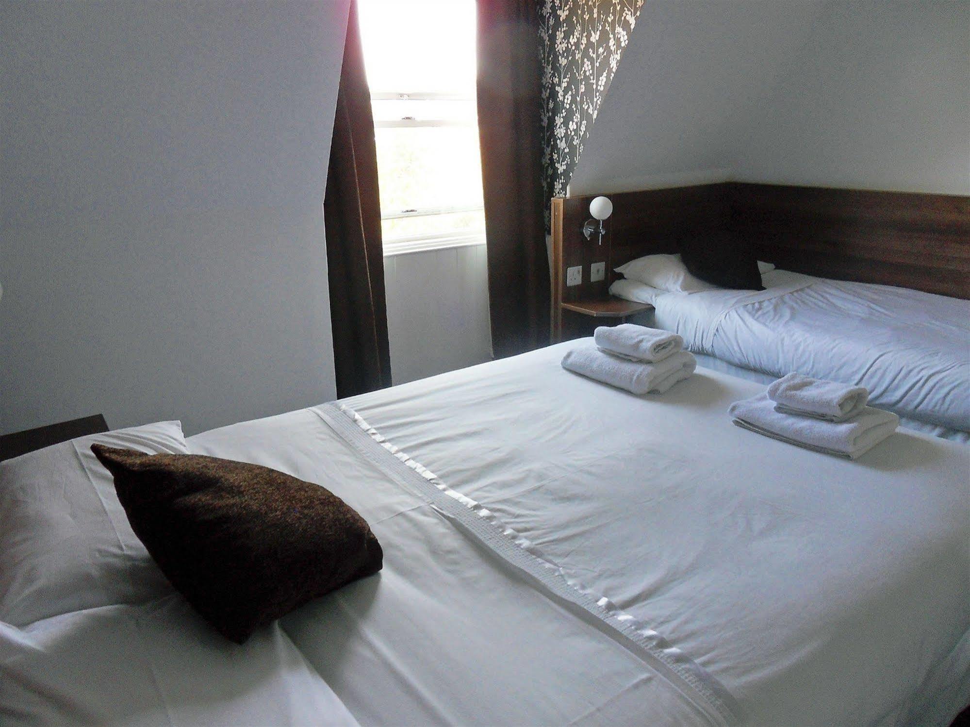 ويتبي Cherry Blossom Guest House المظهر الخارجي الصورة