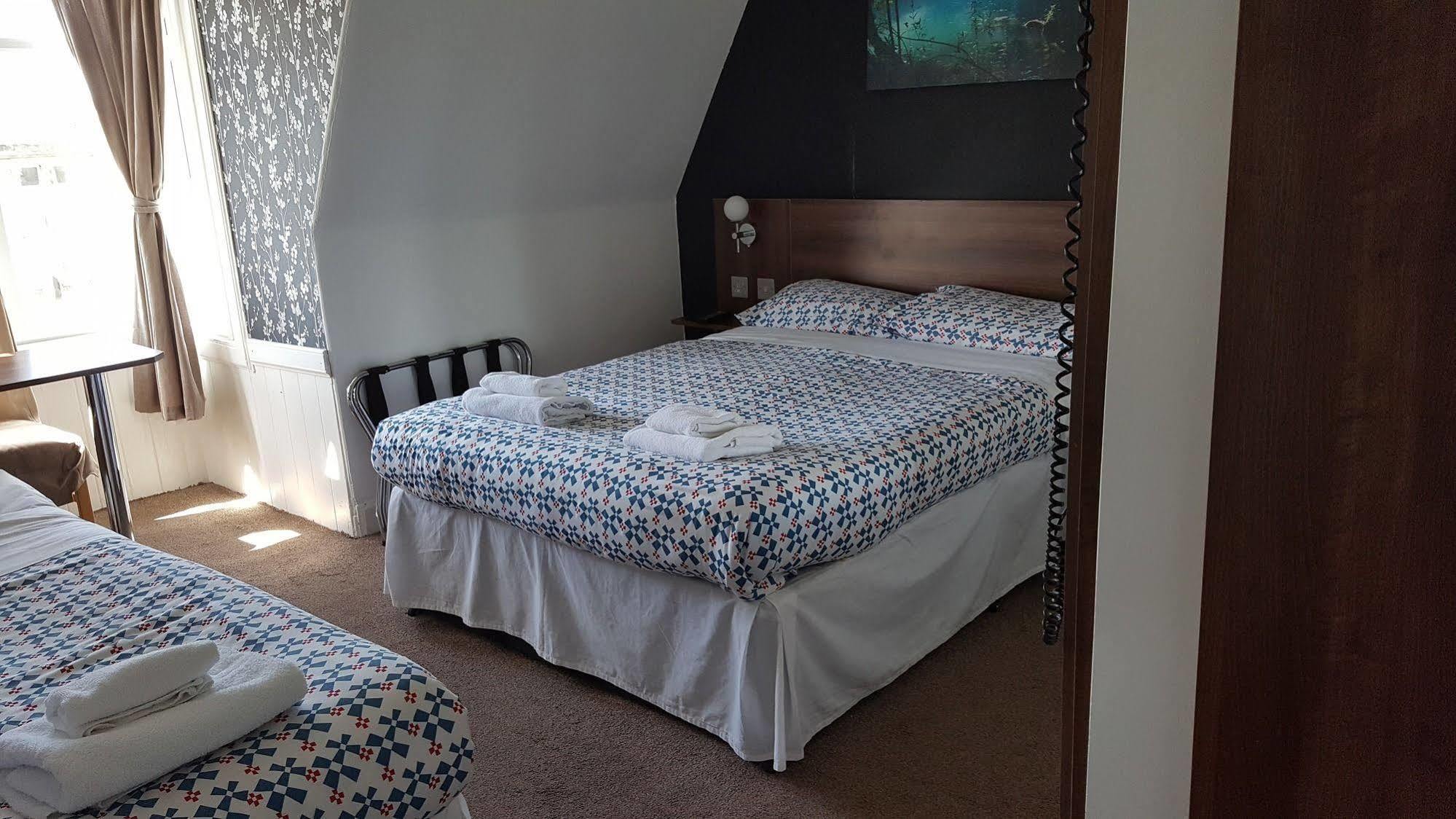 ويتبي Cherry Blossom Guest House المظهر الخارجي الصورة
