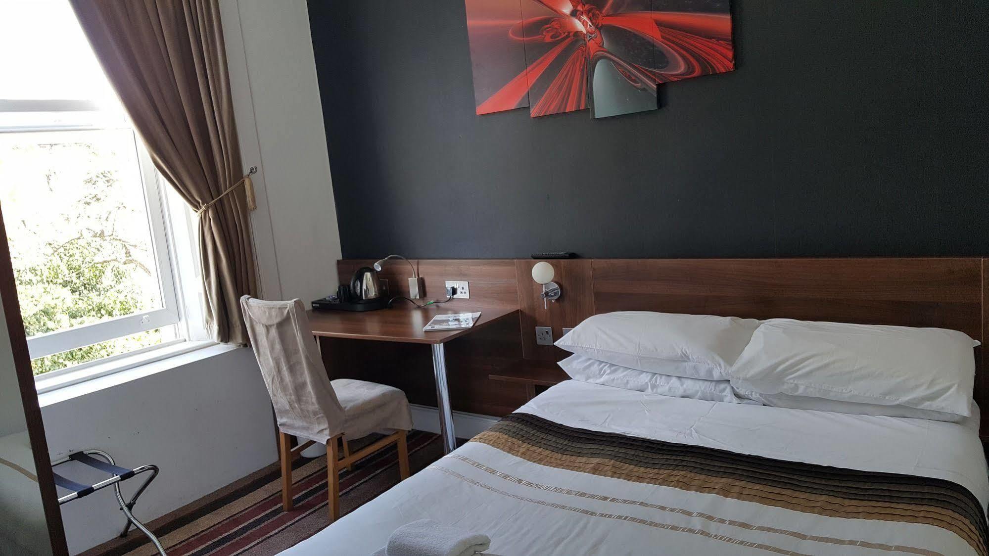ويتبي Cherry Blossom Guest House المظهر الخارجي الصورة